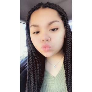 Meet your Posher, Tella